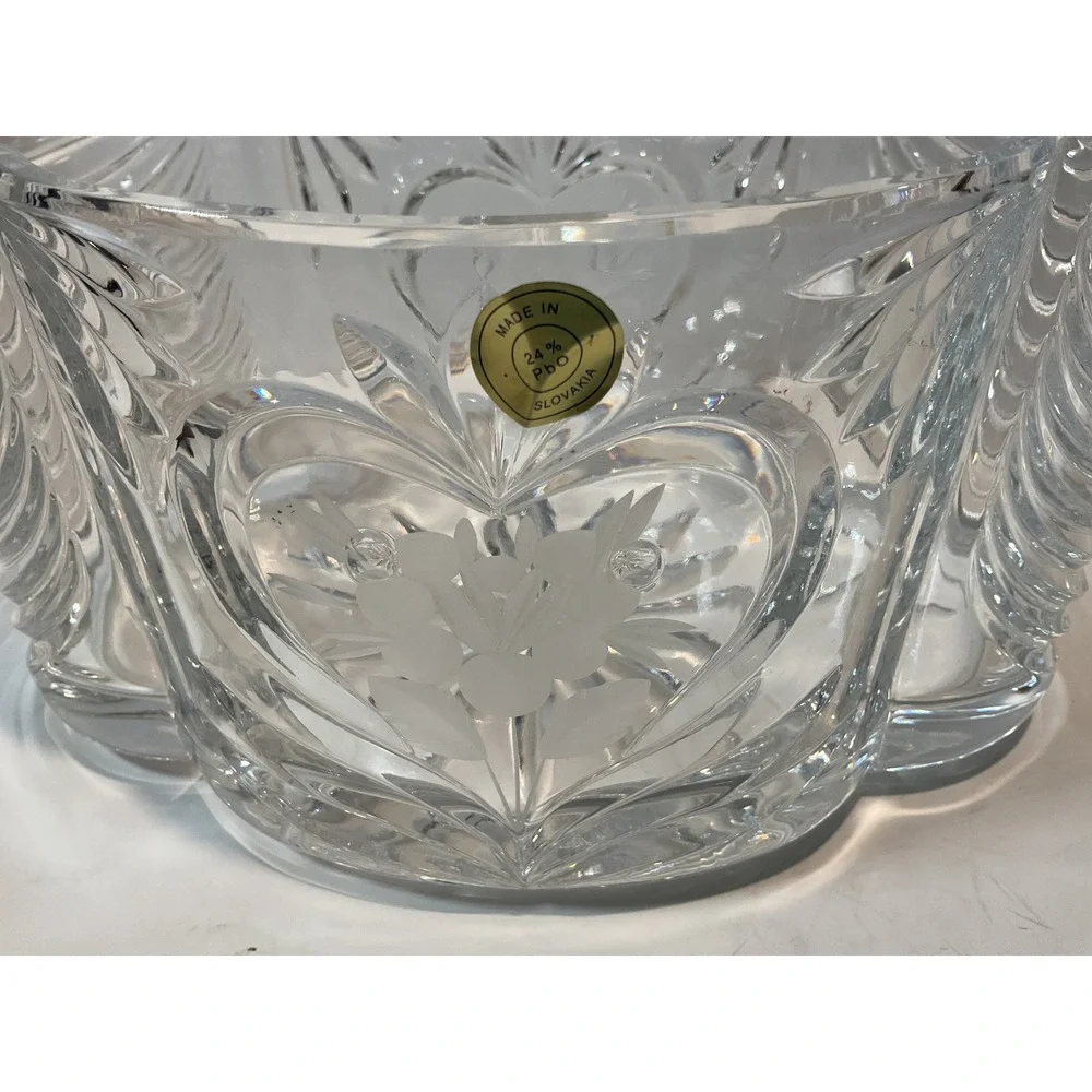 Crystal Heart Etched Glass Vase‎ Bowl Container Made in Slovakia 24% PbO